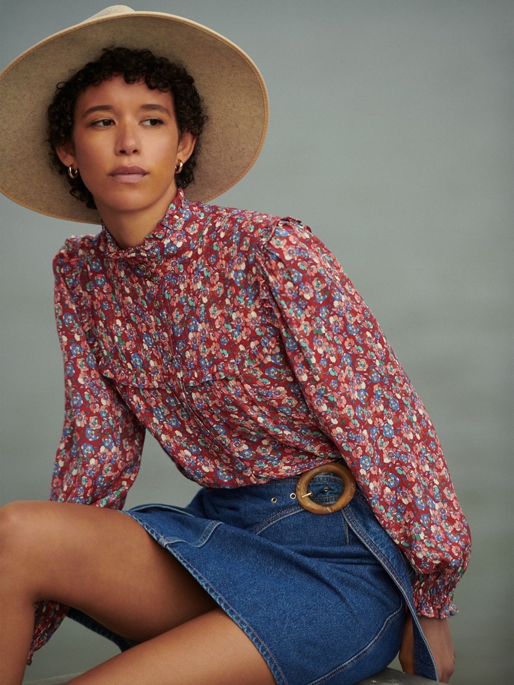 Anthropologie Emia Ruffled Buttondown US10